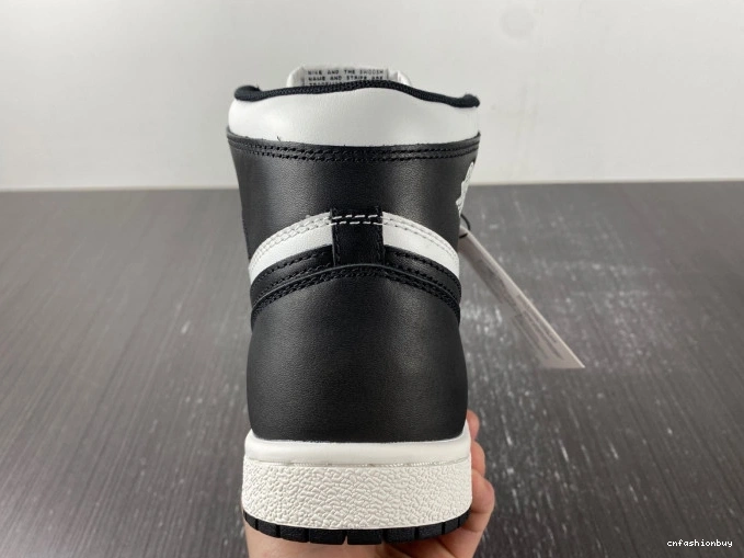 85 White Retro Black BQ4422-001 Jordan 1 High (2023) 0821